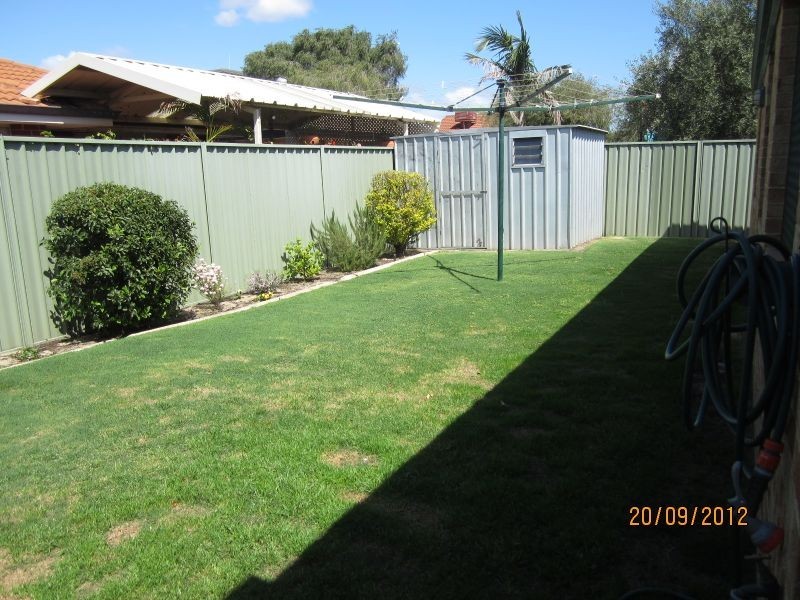 4 Molloy Circuit, Atwell WA 6164