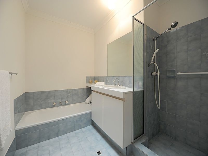 15 Aulberry Parade, Leeming WA 6149