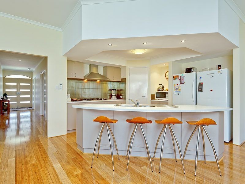 11 Whimbrel Way, Harrisdale WA 6112