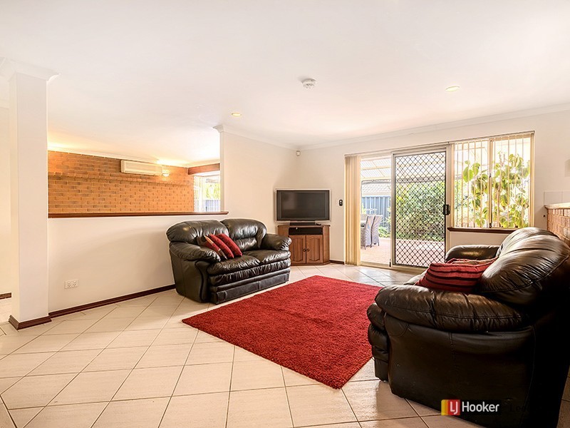 15 Brandwood Gardens, Leeming WA 6149