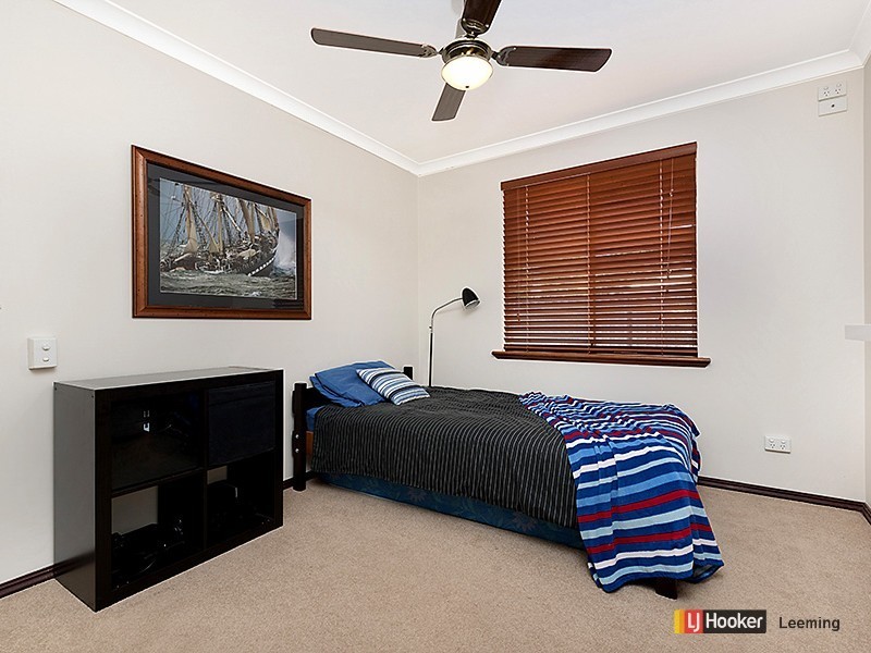 15 Brandwood Gardens, Leeming WA 6149