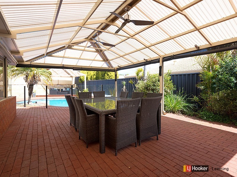 15 Brandwood Gardens, Leeming WA 6149