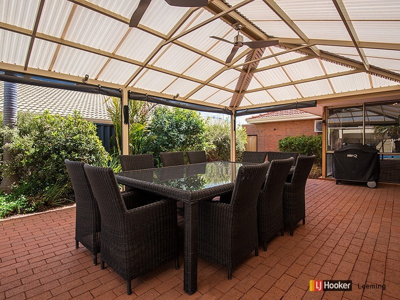 15 Brandwood Gardens, Leeming WA 6149