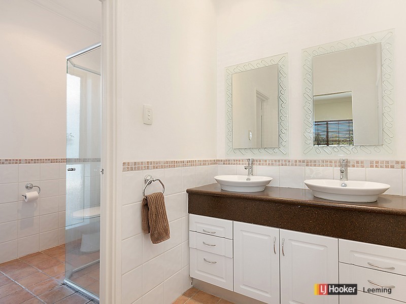 9 Thrum Close, Leeming WA 6149