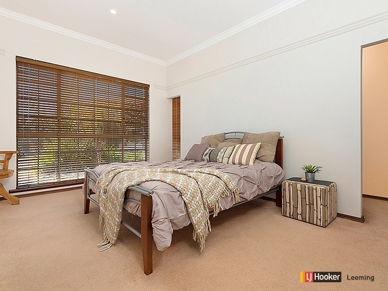 9 Thrum Close, Leeming WA 6149