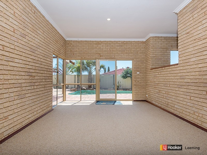 9 Thrum Close, Leeming WA 6149