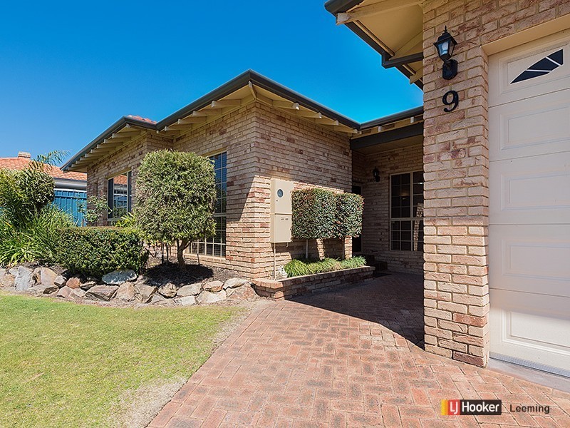 9 Thrum Close, Leeming WA 6149