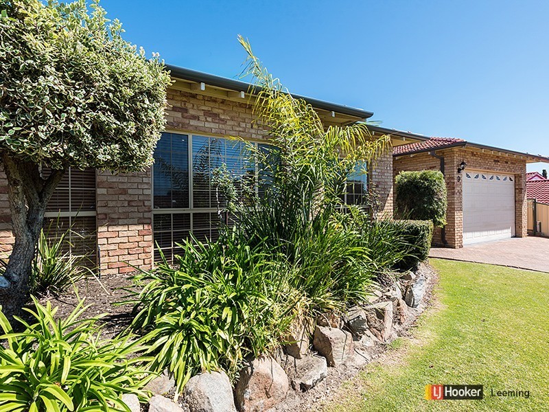 9 Thrum Close, Leeming WA 6149