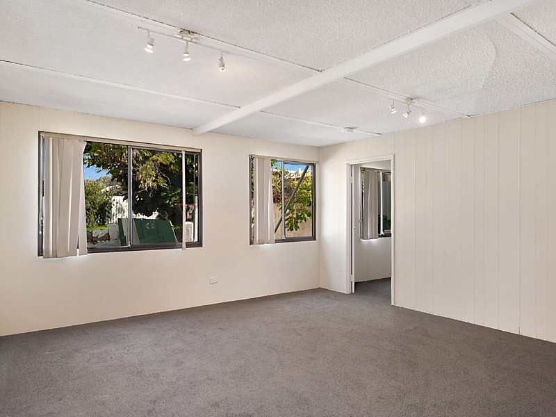 17 Tarndale Way, South Lake WA 6164