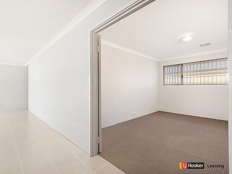 6 Culture Link, Piara Waters WA 6112