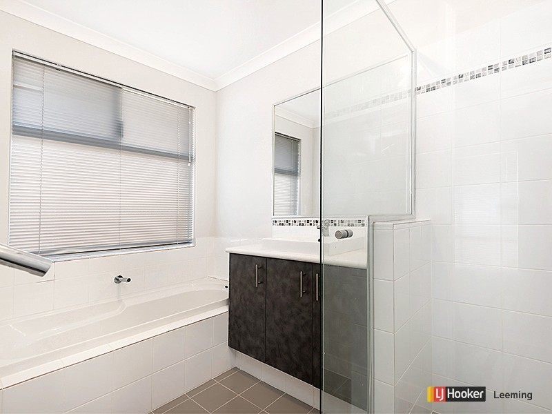 6 Culture Link, Piara Waters WA 6112