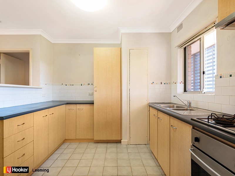 16/2 Gregory Way, Coolbellup WA 6163