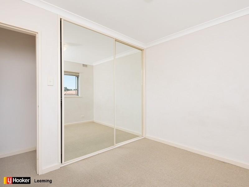 16/2 Gregory Way, Coolbellup WA 6163
