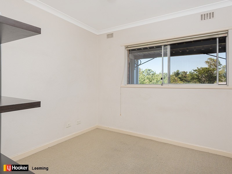16/2 Gregory Way, Coolbellup WA 6163