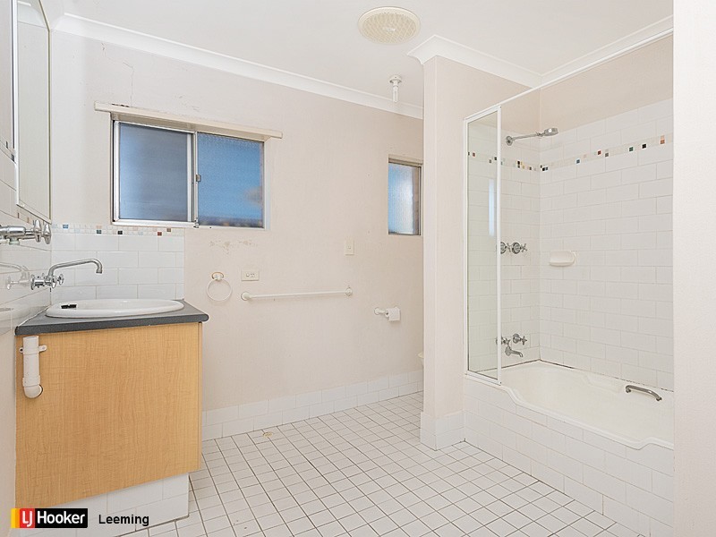 16/2 Gregory Way, Coolbellup WA 6163