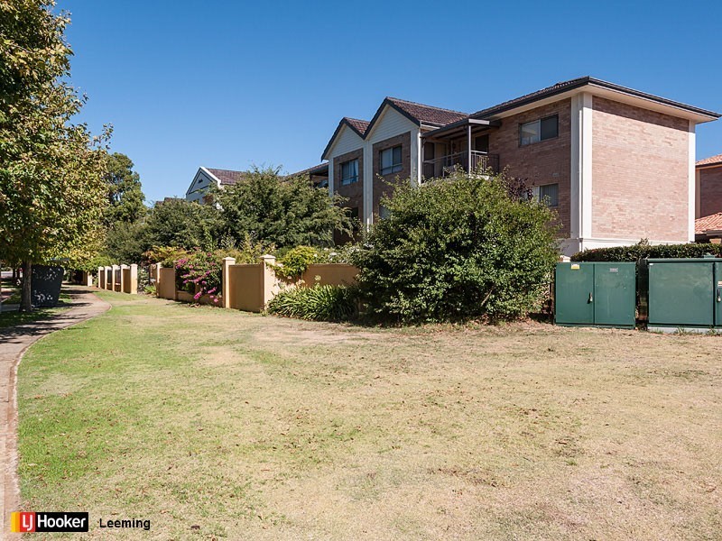 16/2 Gregory Way, Coolbellup WA 6163