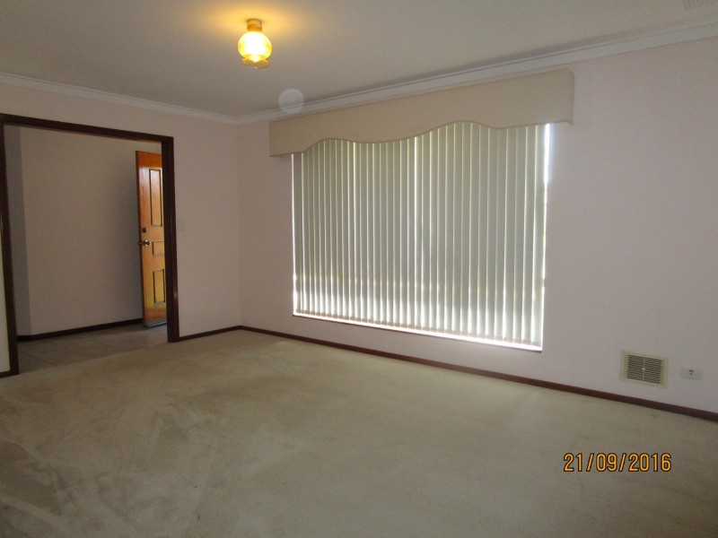 38 Broadbent Loop, Leeming WA 6149