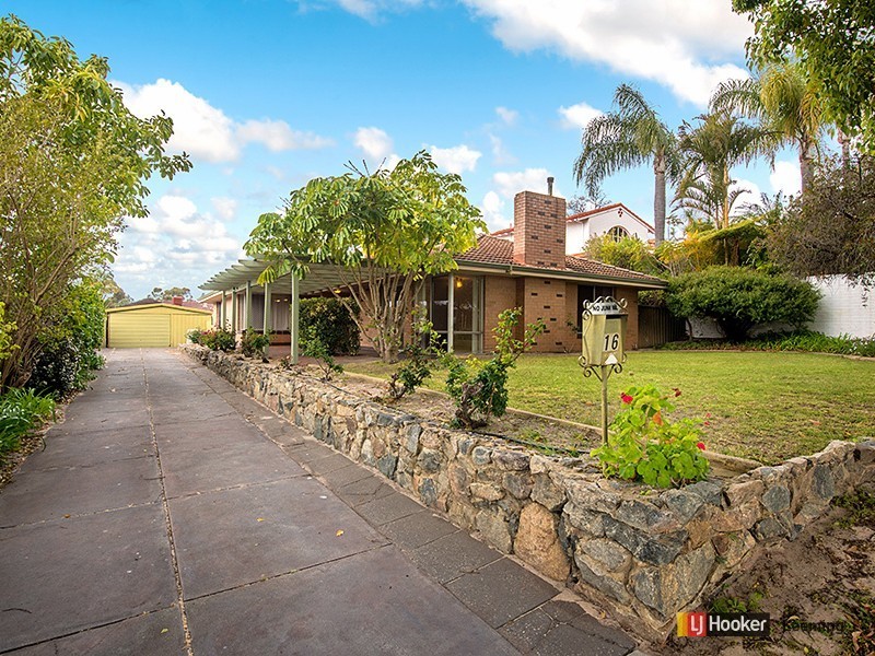 16 Sandra Way, Rossmoyne WA 6148