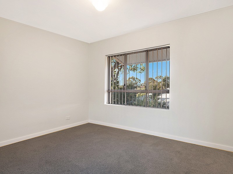 9/15 Friar John Way, Coolbellup WA 6163