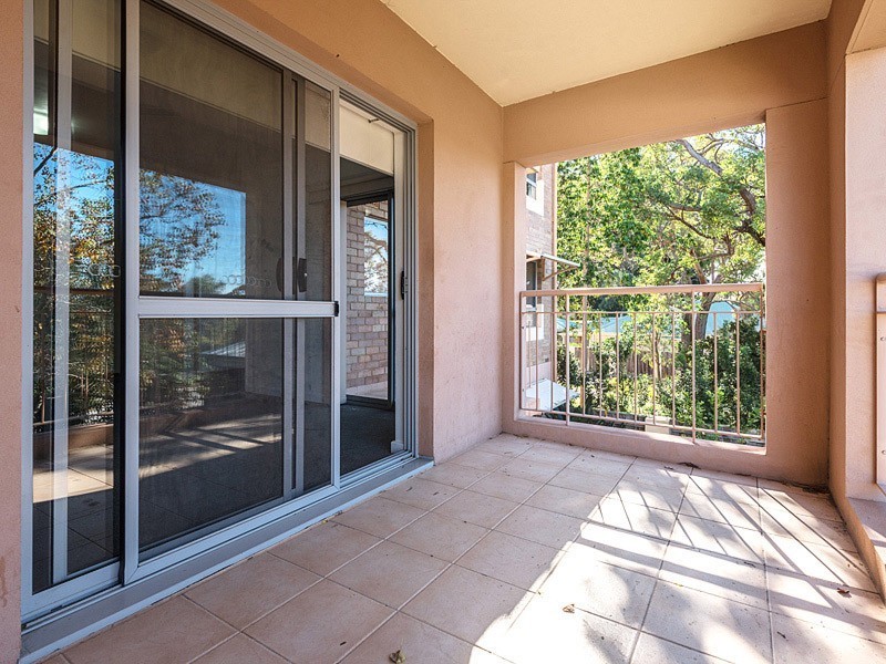 9/15 Friar John Way, Coolbellup WA 6163