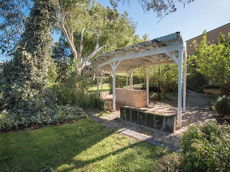 9/15 Friar John Way, Coolbellup WA 6163