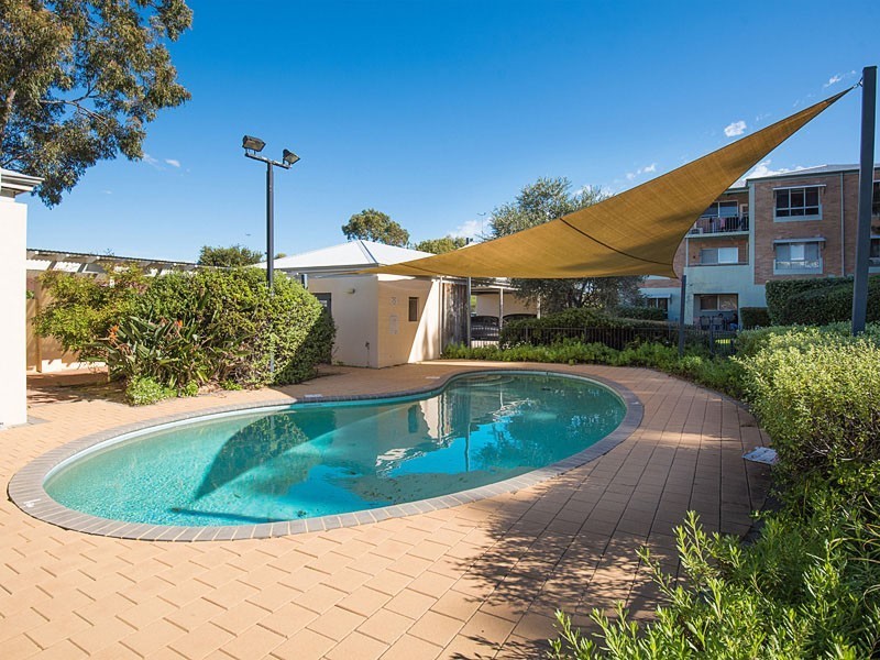 9/15 Friar John Way, Coolbellup WA 6163