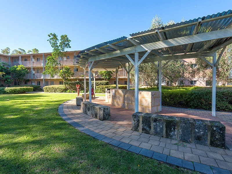 9/15 Friar John Way, Coolbellup WA 6163