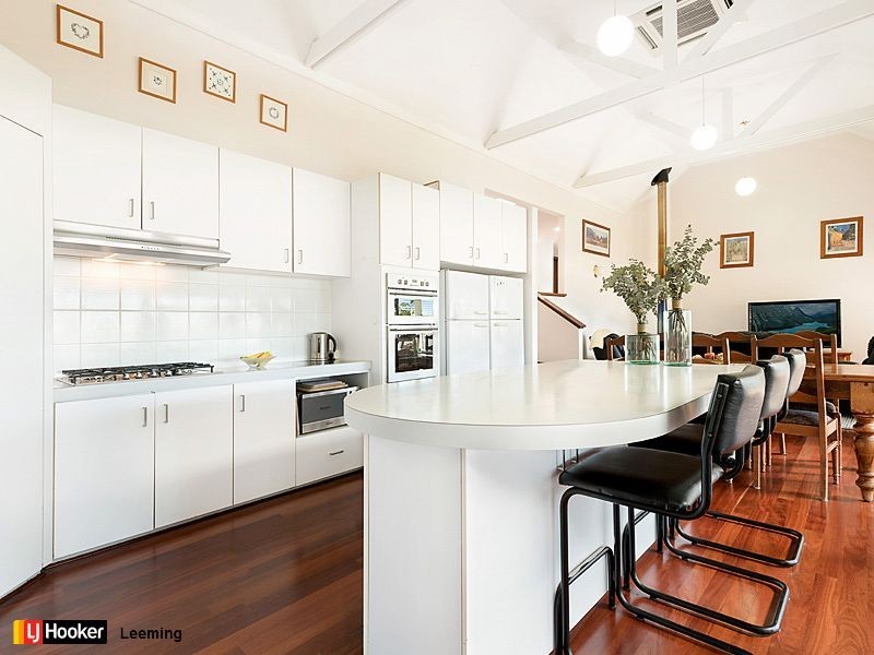 4 Wildwood Heights, Leeming WA 6149