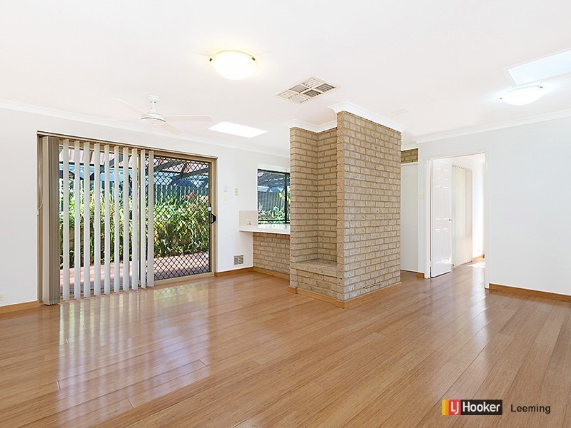 14A Castlemain Heights, Leeming WA 6149