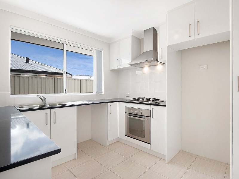 4/36 Wialki Lane, Canning Vale WA 6155