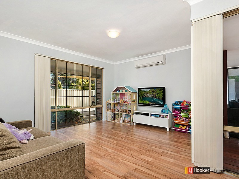 25 Matthew Avenue, Leeming WA 6149