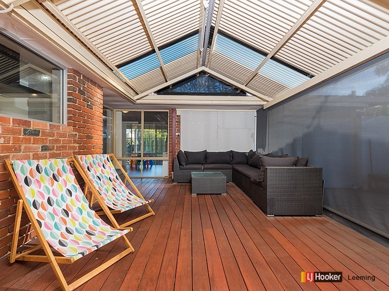 25 Matthew Avenue, Leeming WA 6149