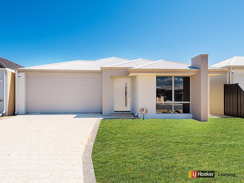 9 Plavin Street, Piara Waters WA 6112
