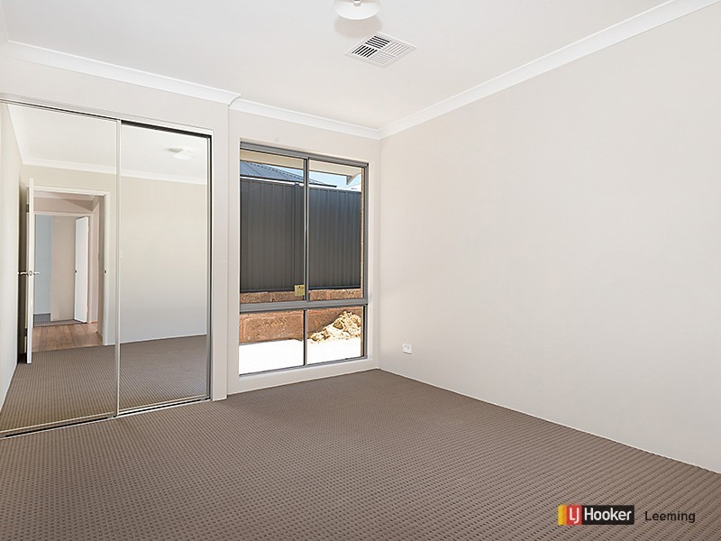 9 Plavin Street, Piara Waters WA 6112