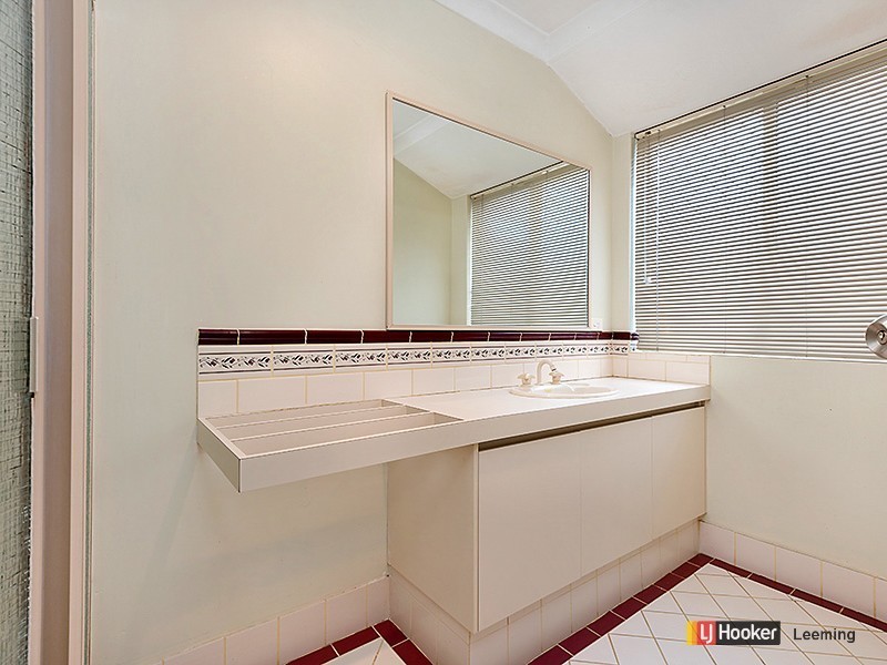 2 Pumice Court, Forrestfield WA 6058