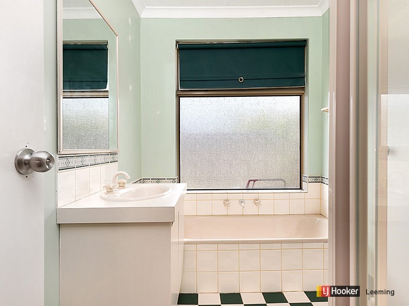 2 Pumice Court, Forrestfield WA 6058