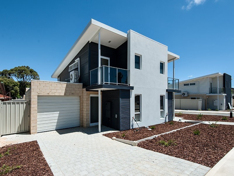 8/7 George Street, Rockingham WA 6168