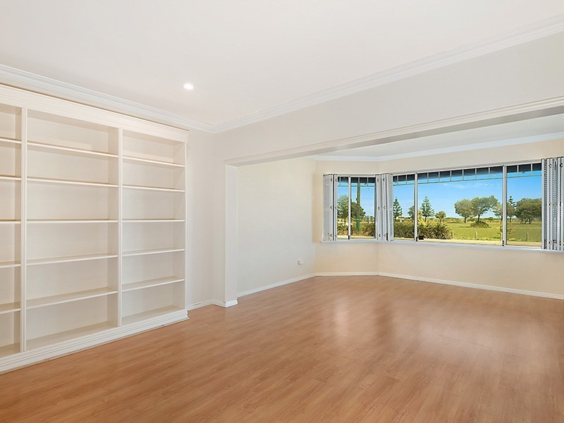 12 Assam Street, Madora Bay WA 6210