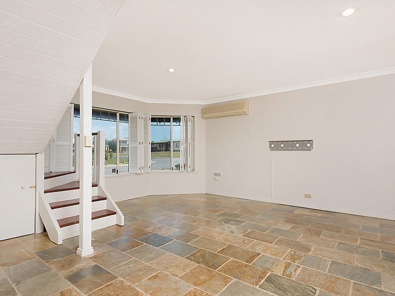 12 Assam Street, Madora Bay WA 6210