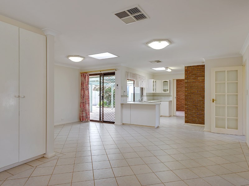 11 Cygnet Court, Yangebup WA 6164