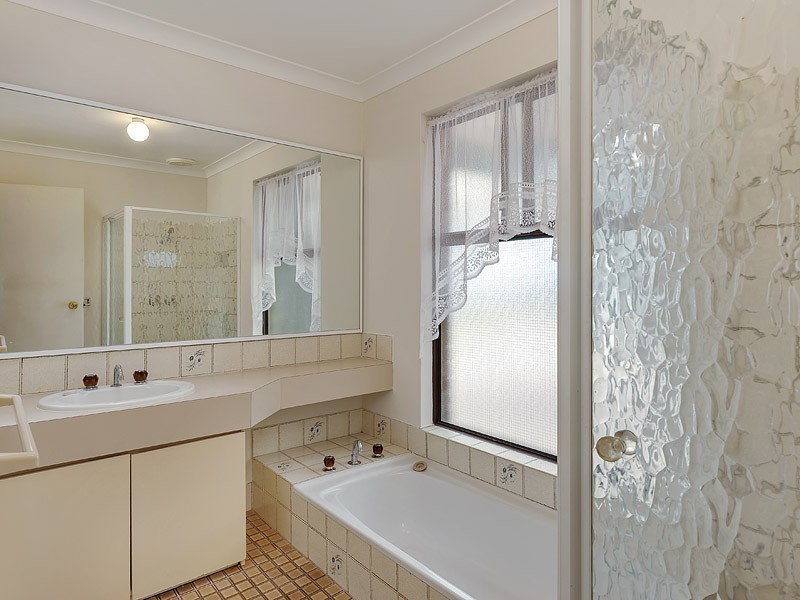 11 Cygnet Court, Yangebup WA 6164