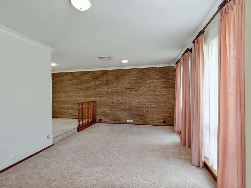 11 Cygnet Court, Yangebup WA 6164