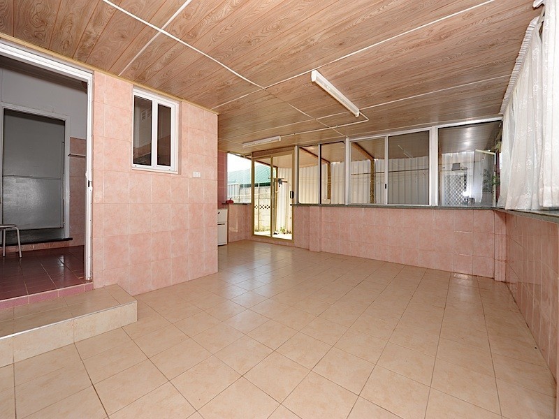 213 Leach Highway, Willagee WA 6156