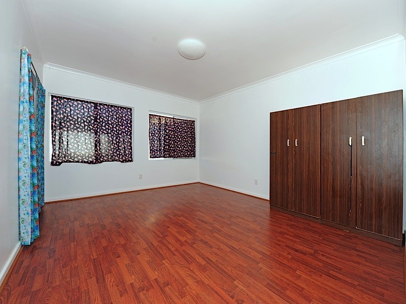 213 Leach Highway, Willagee WA 6156