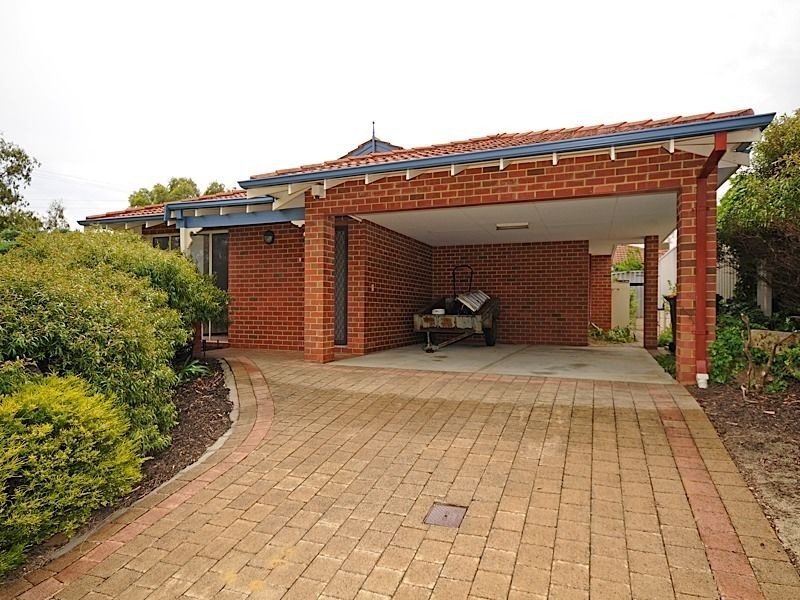 1a Cluelow Rise, Leeming WA 6149