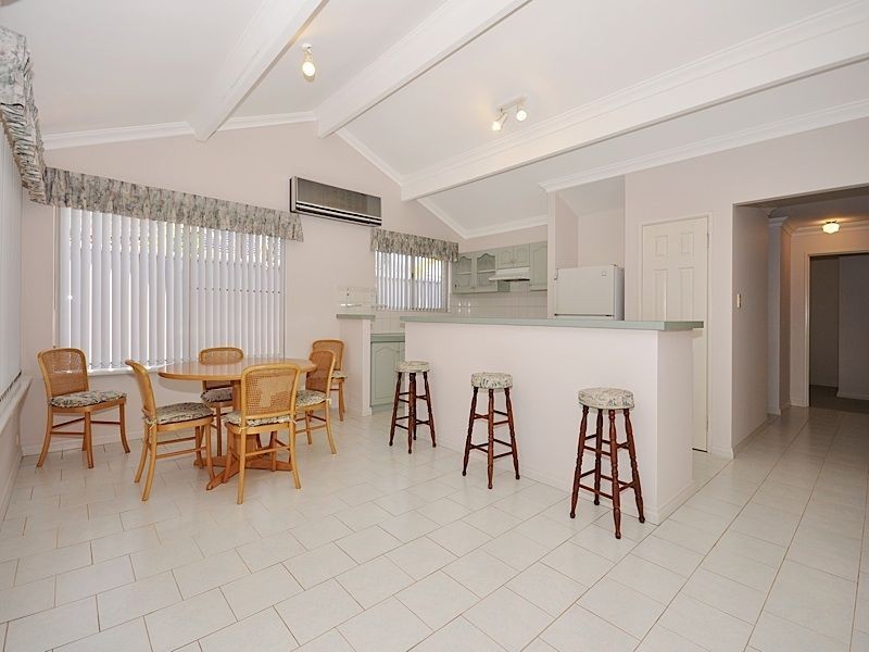 12a Smokewood Place, Leeming WA 6149