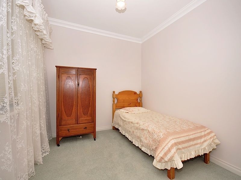 12a Smokewood Place, Leeming WA 6149