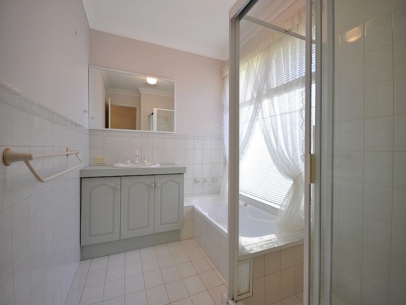 12a Smokewood Place, Leeming WA 6149