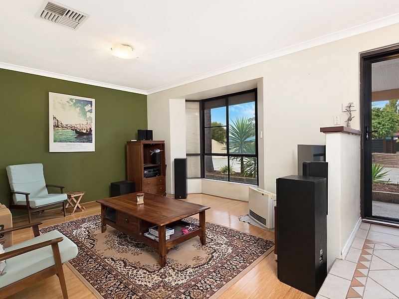 7 Placid Court, South Lake WA 6164