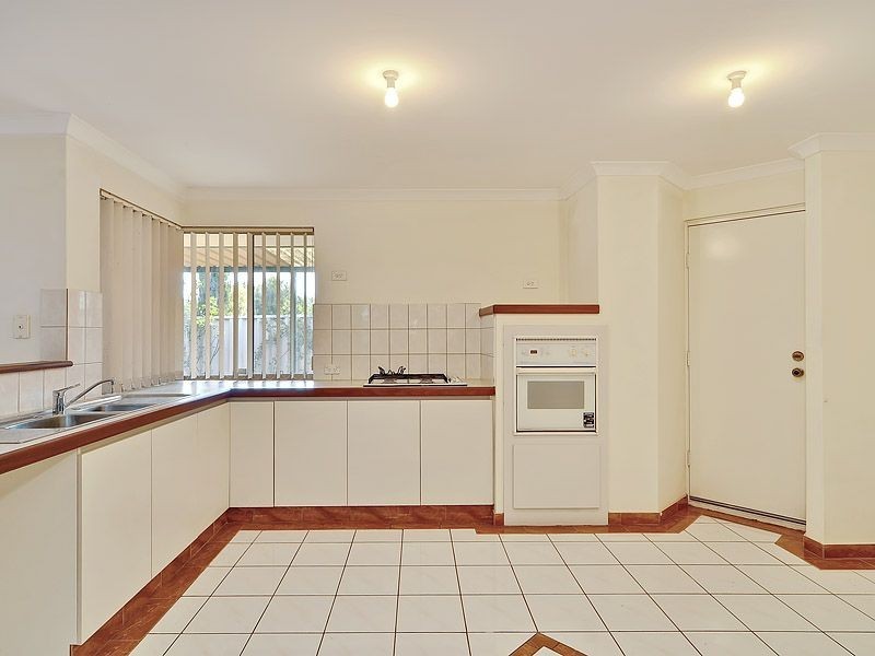 9 Eastney Court, Jandakot WA 6164